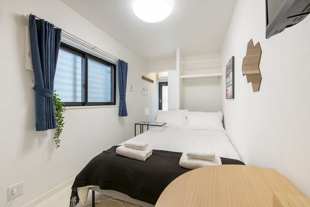City Double Room, Non Smoking (401) photo 2