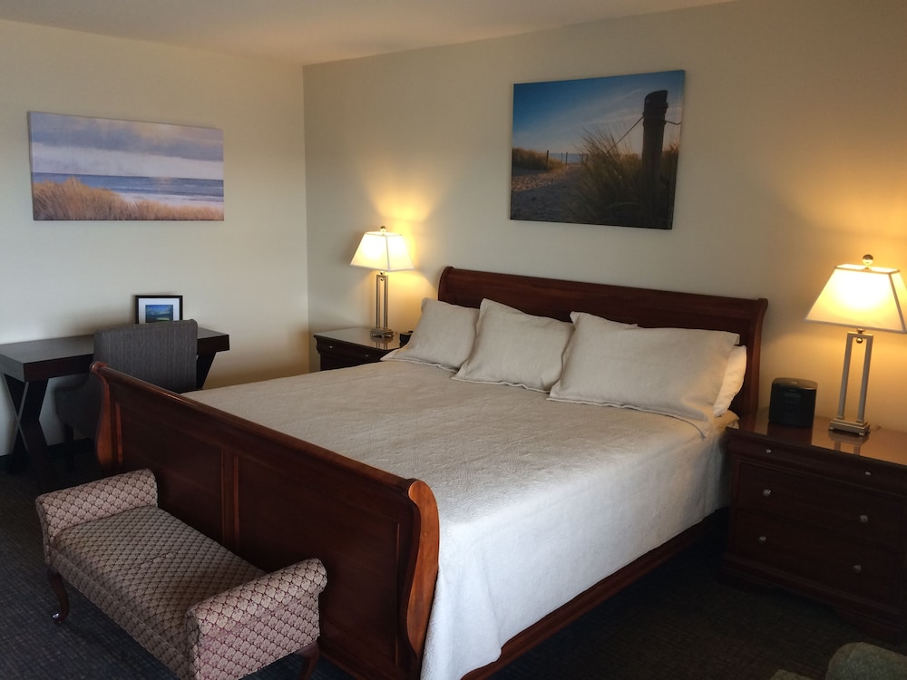 Deluxe Room, 1 King Bed, Kitchenette, Ocean View photo 1