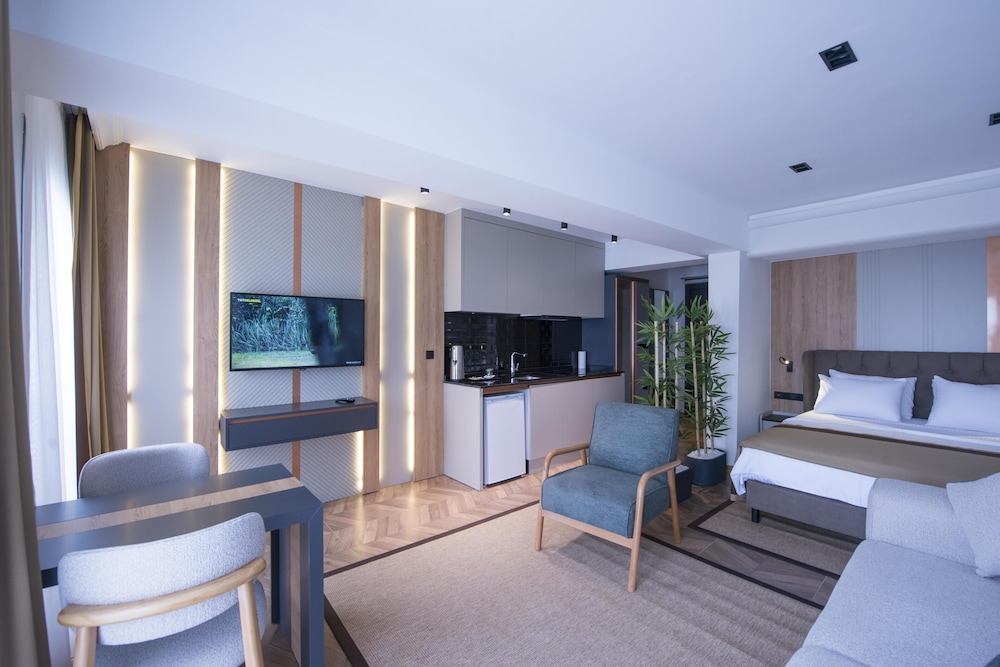 Executive Room photo 2