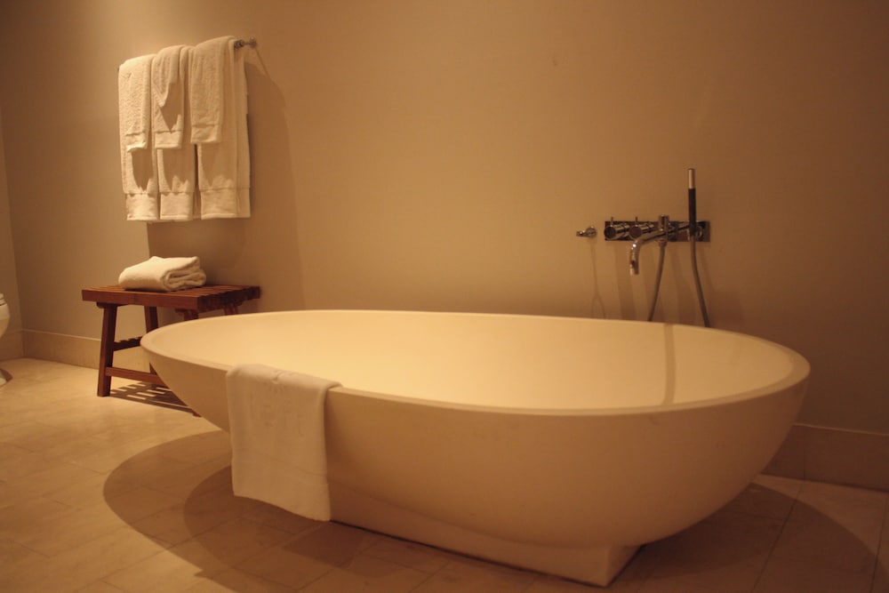 Superior Suite, 1 King Bed, City View (Penthouse Loft with Private Terrace) photo 2