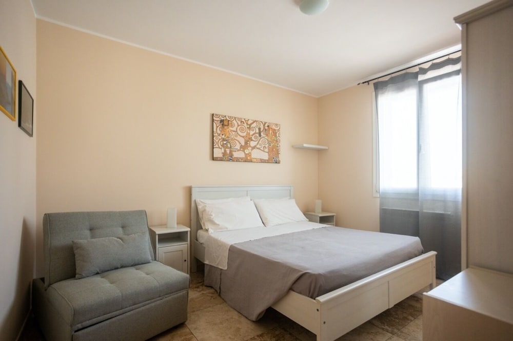 Basic Suite photo 1
