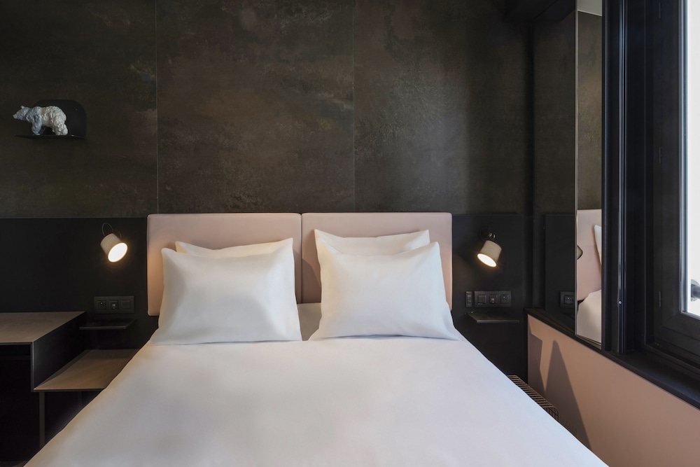 Comfort Room, 1 Double Bed, Garden View