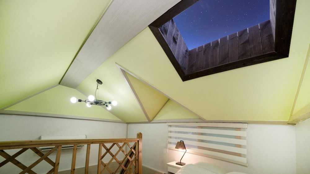 Basic Room, 1 Bedroom (bokcheungTerrace Glamping-4) - Photo 10