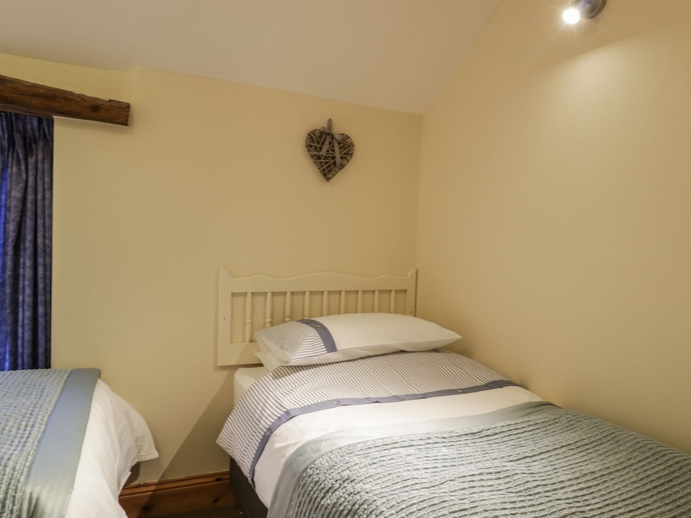 Cottage photo 2