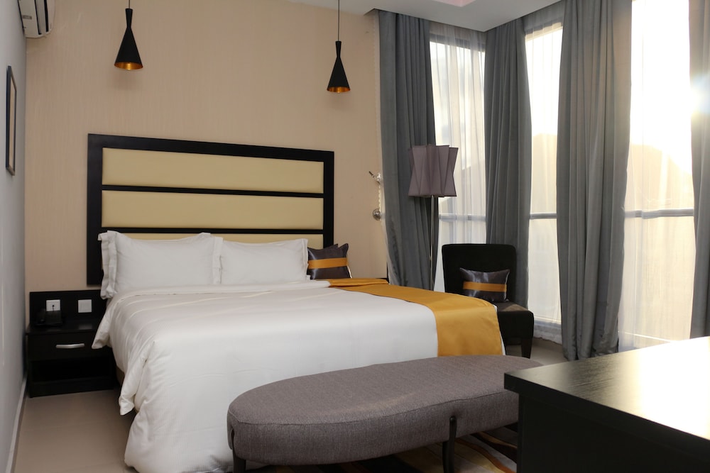 Luxury Studio Suite, Accessible photo 3