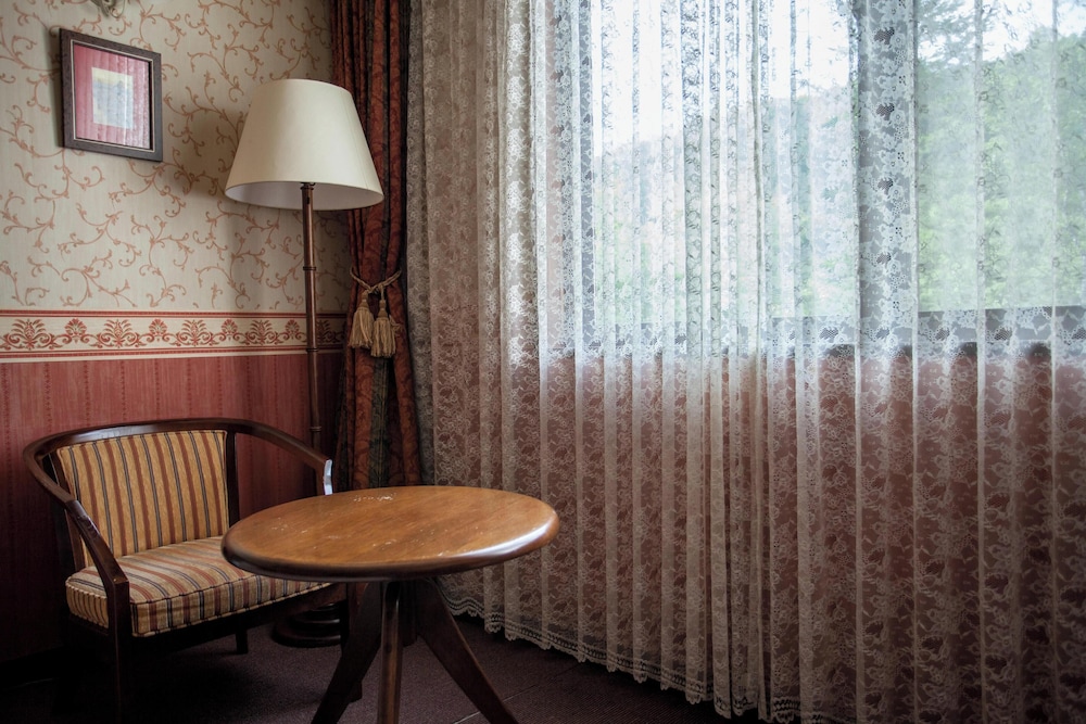Standard Twin Room (Non-smoking) photo 3