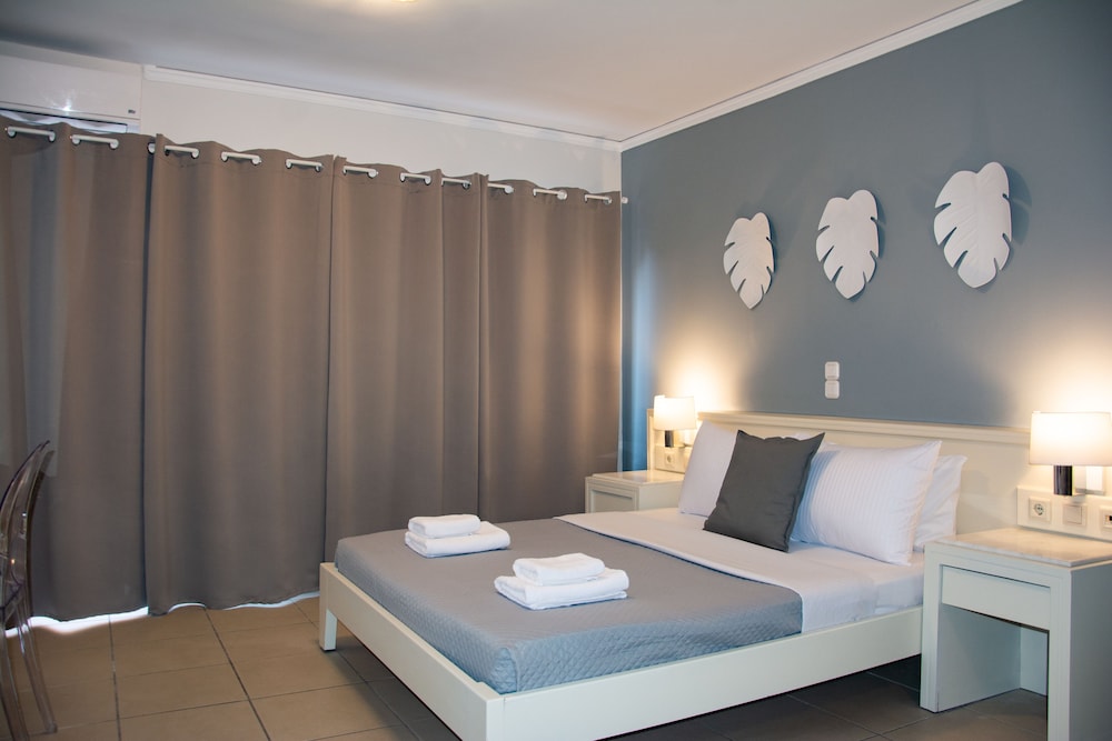 Deluxe Apartment, Jetted Tub, City View photo 1