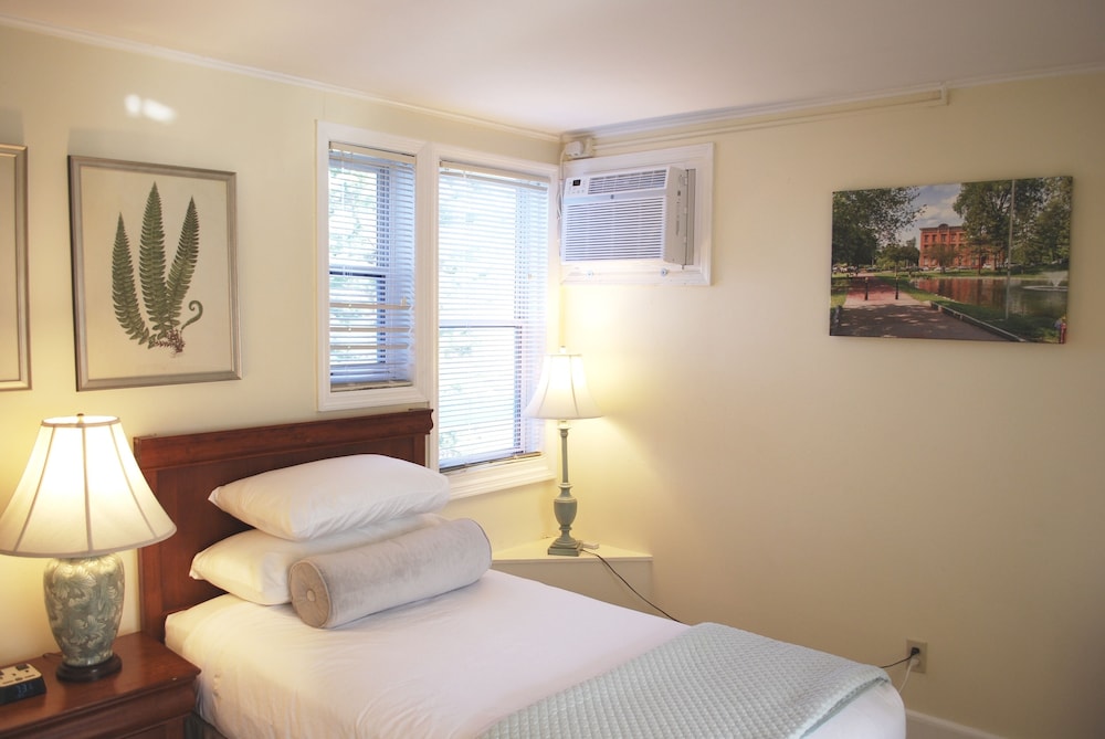 Deluxe Double Room, Ensuite (Room 12) - Photo 8
