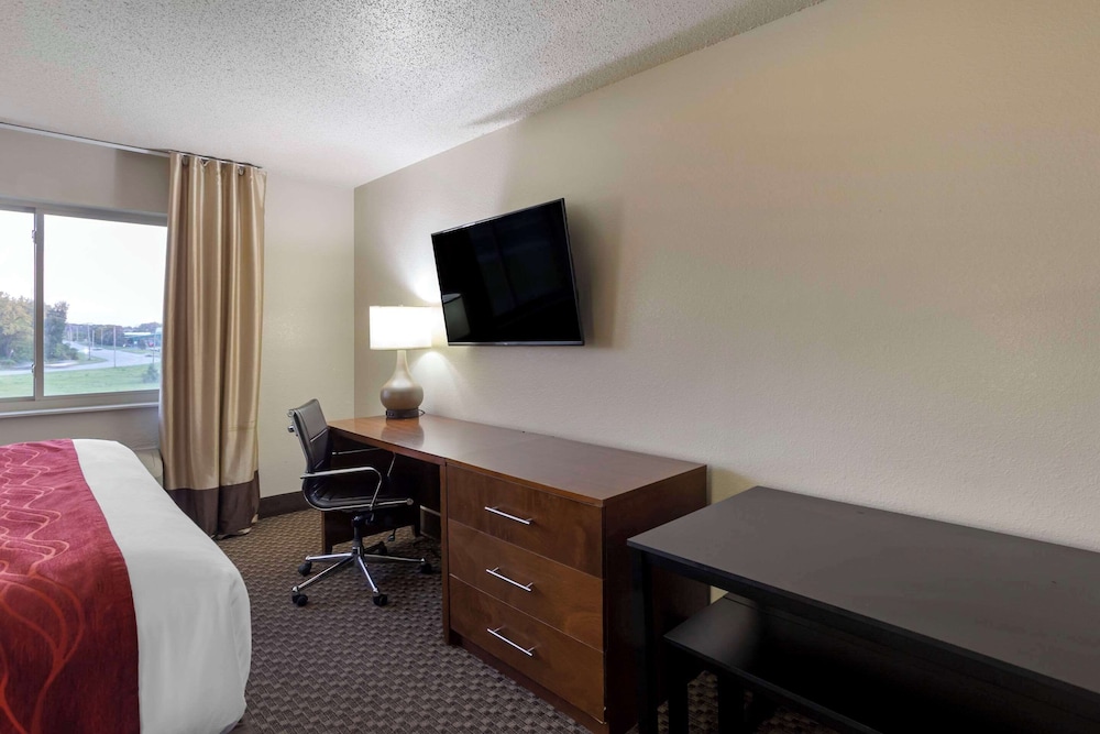 Room, 1 King Bed, Non Smoking - Photo 2