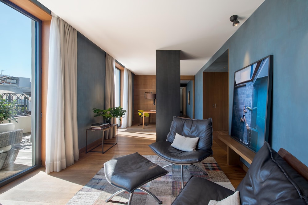 Luxury Suite, Terrace