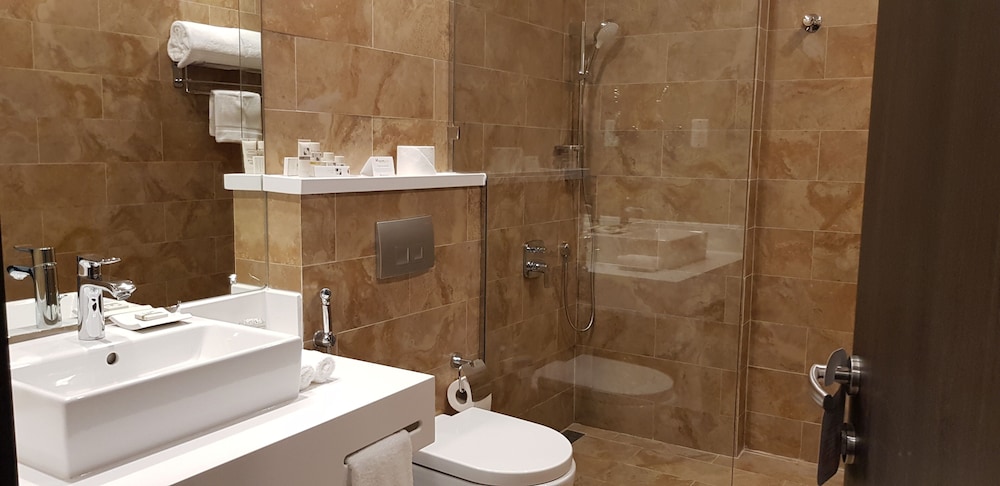 Superior Room with Sea View - Photo 8