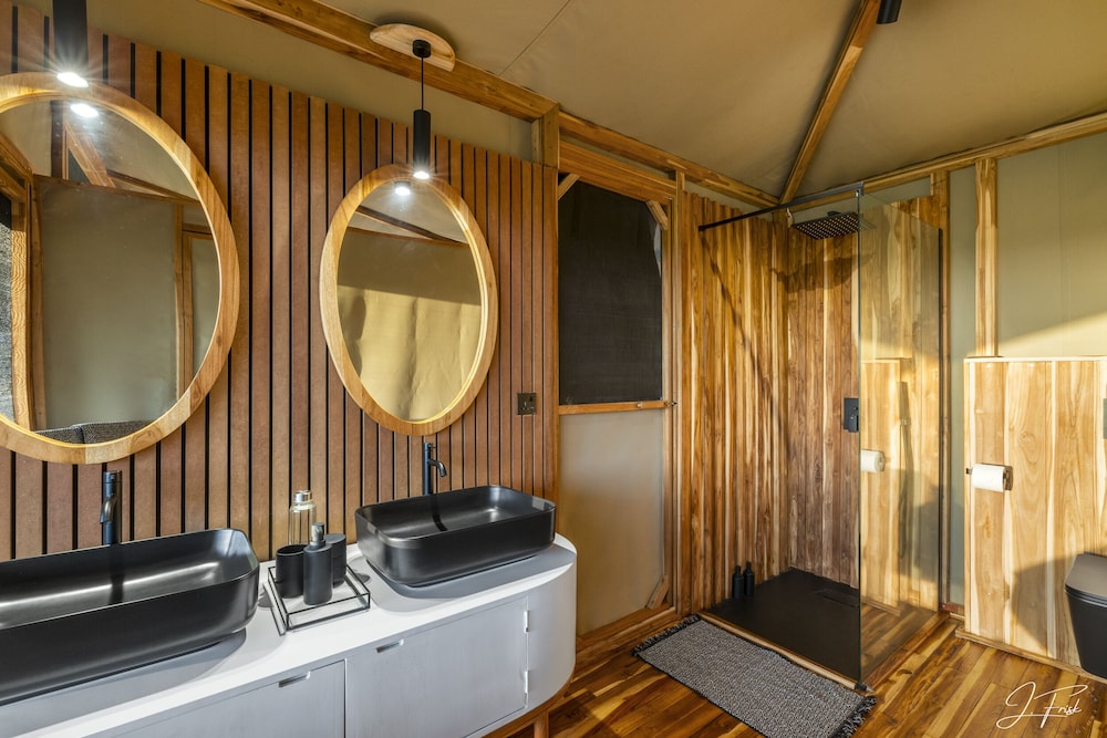 Luxury Tent - Photo 15