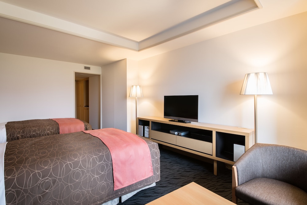 Superior Large Twin Room, Smoking - Photo 1