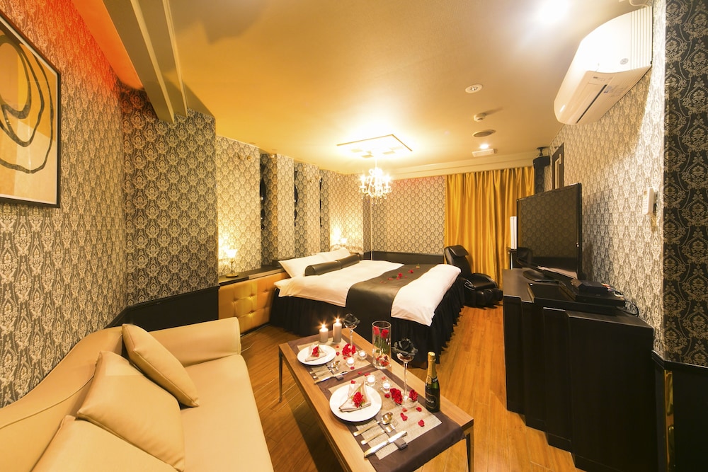 Deluxe Room, 1 King Bed photo 2