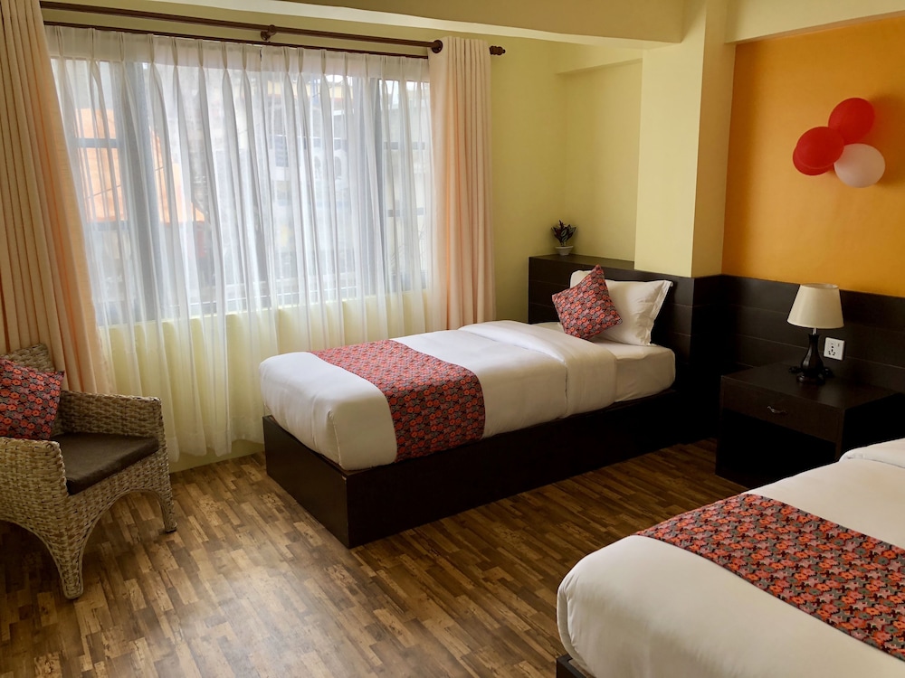 Deluxe Double or Twin Room, Multiple Beds, Non Smoking, City View