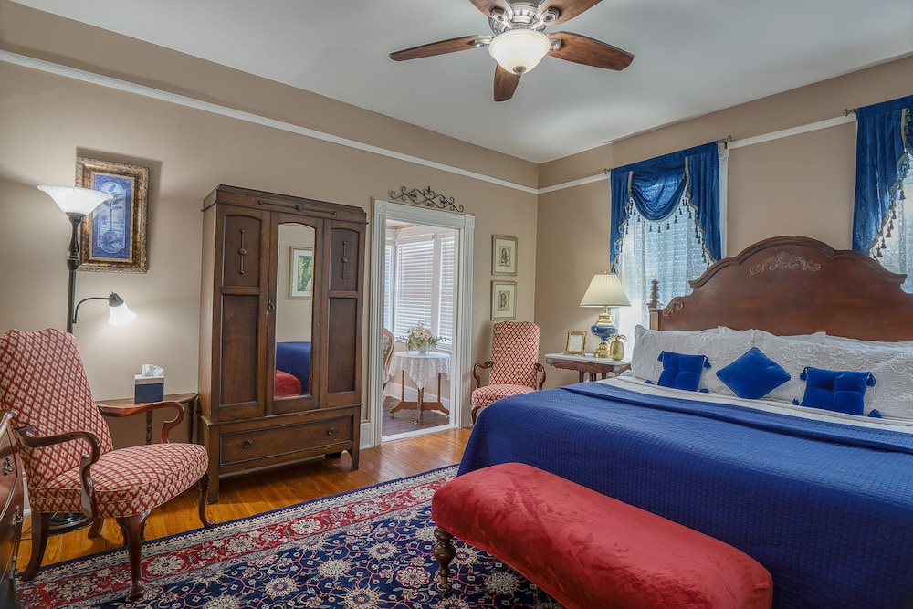 Elite Suite, 1 King Bed, City View