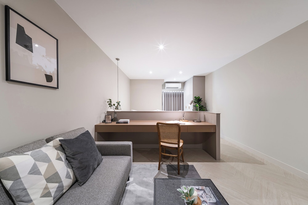 Executive Studio