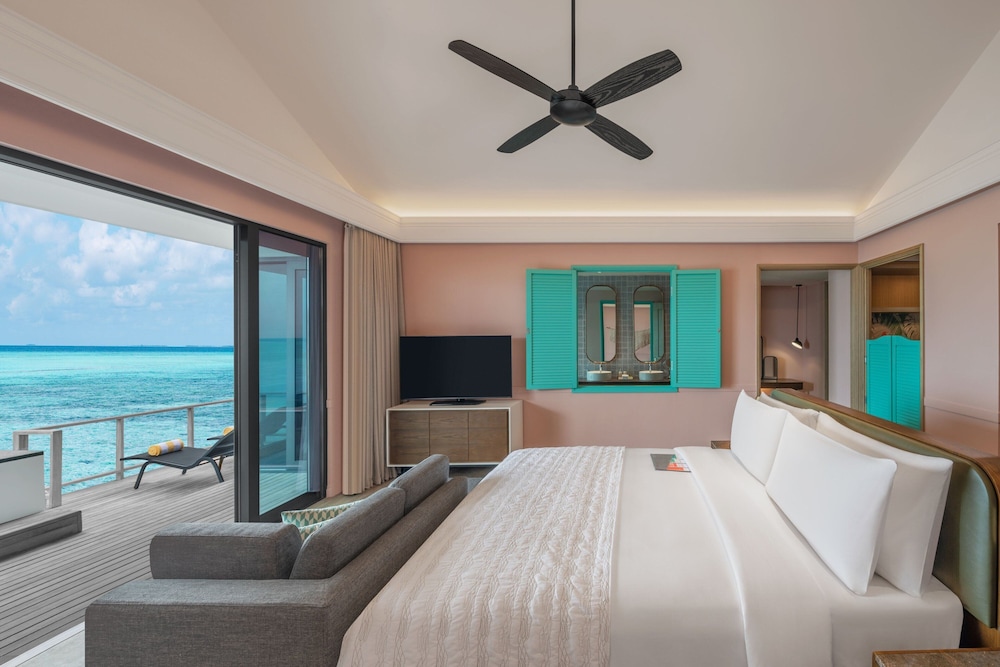 1 Bedroom, Overwater Villa with Pool