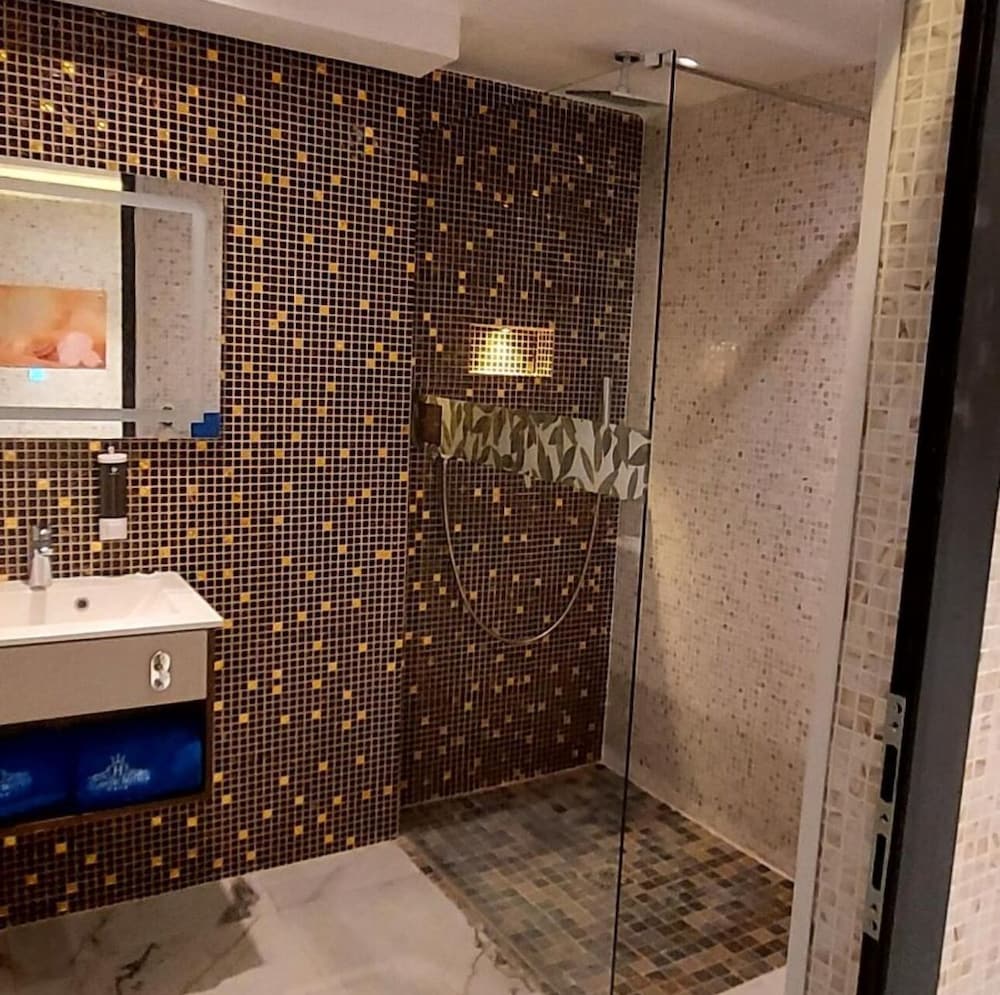 Premium Room, Balcony, City View photo 2