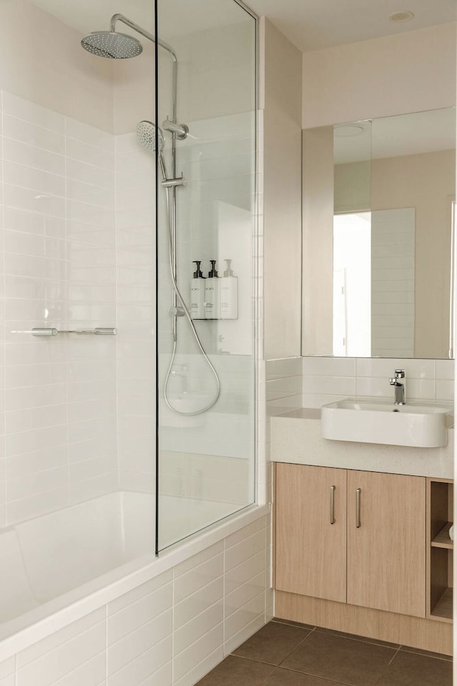 One Bedroom Executive Apartment photo 2