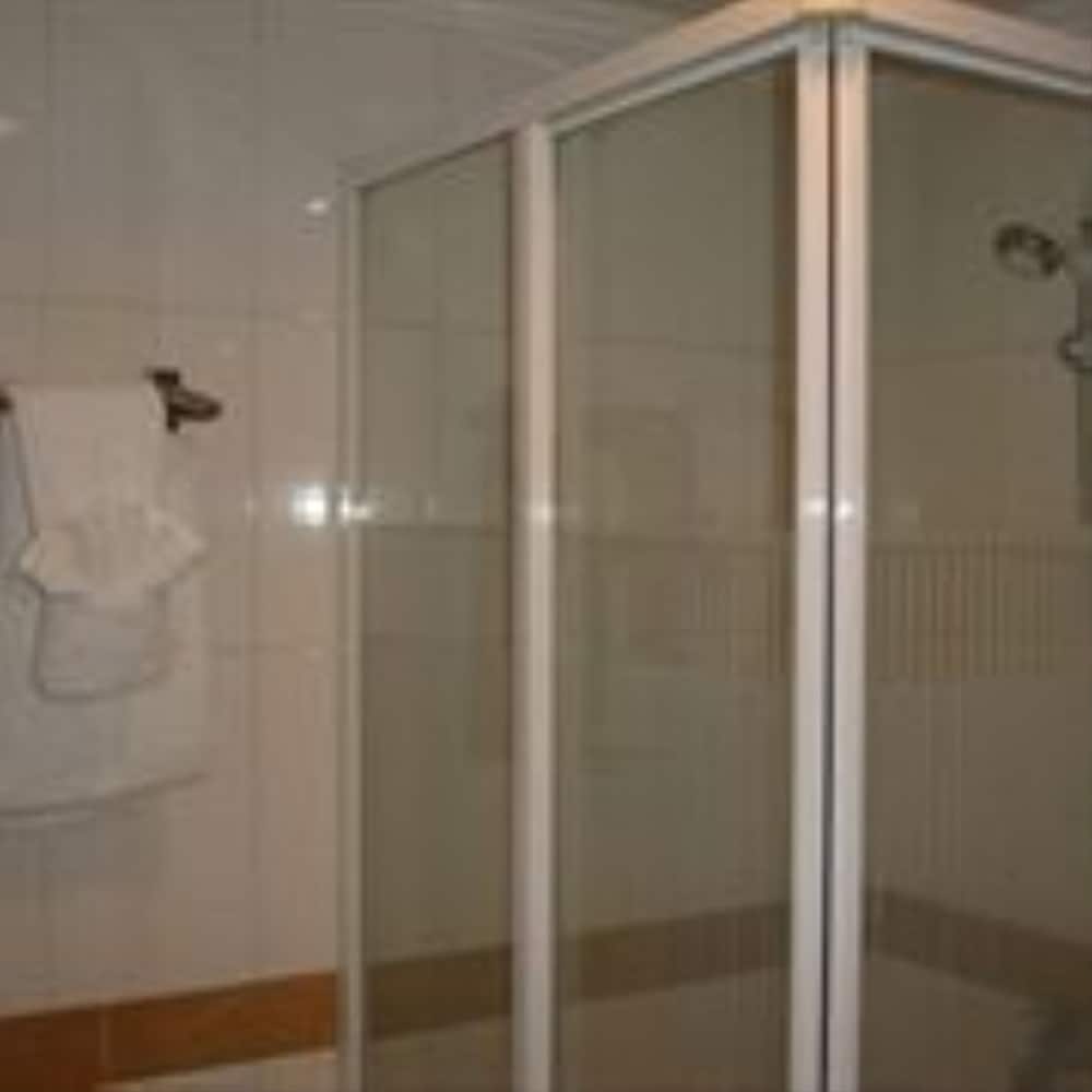 Deluxe Double Room - Photo 6