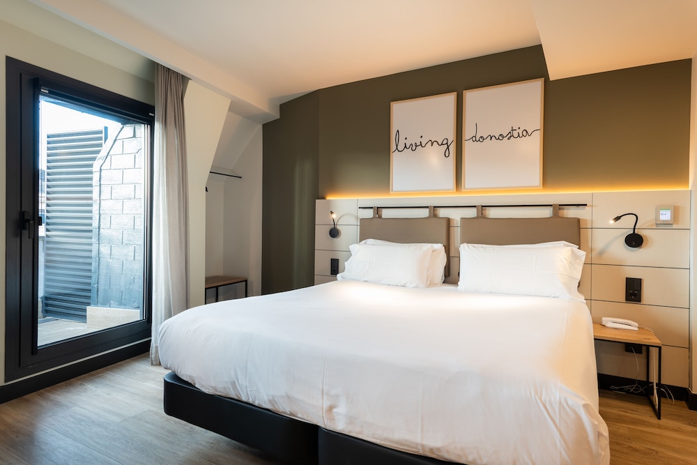 Superior Room - Photo 6
