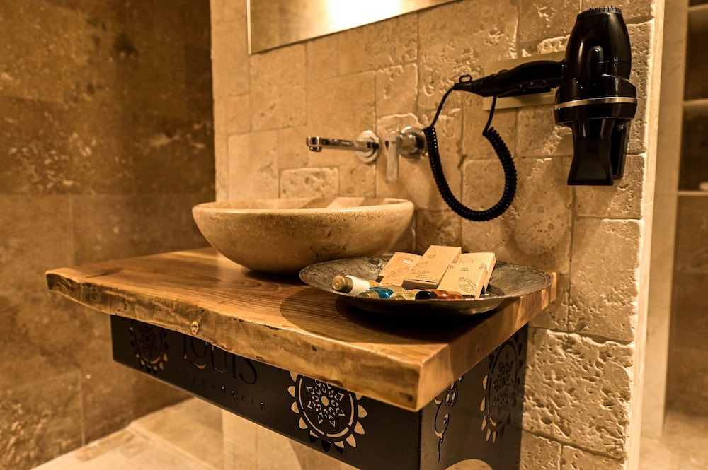 Family Suite - Photo 13