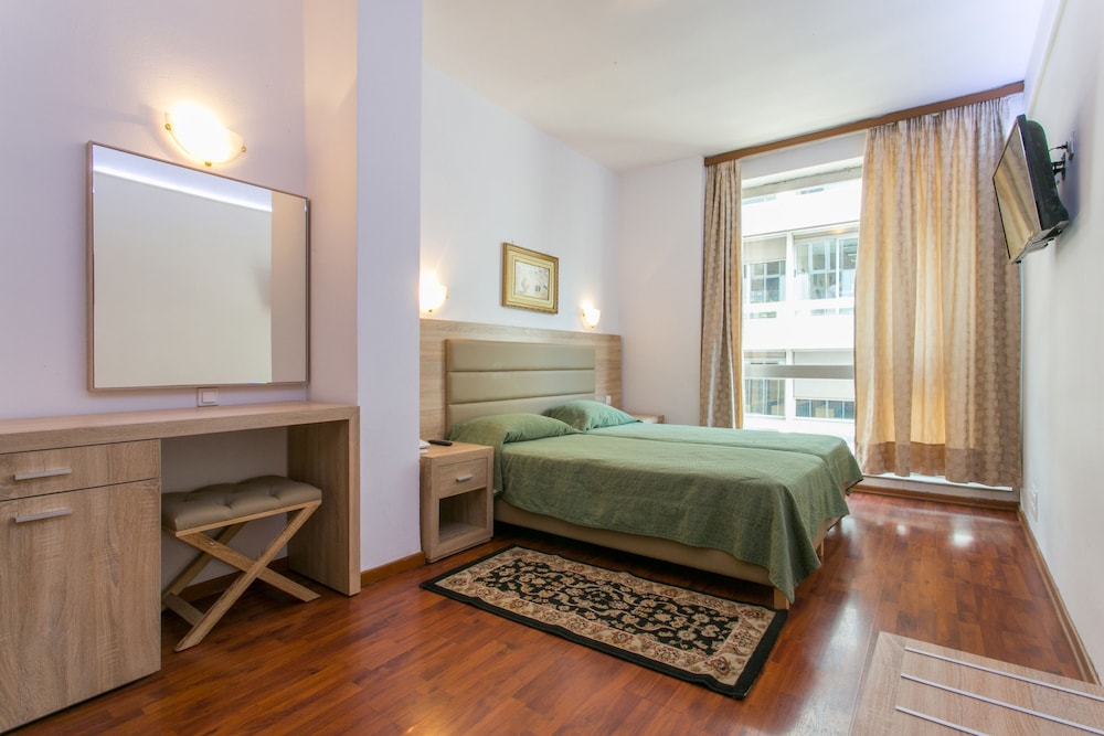 Double or Twin Room photo 1