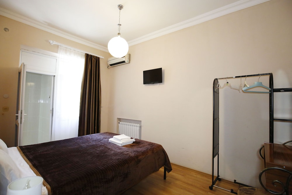 Basic Twin Room, 1 Bedroom, Balcony