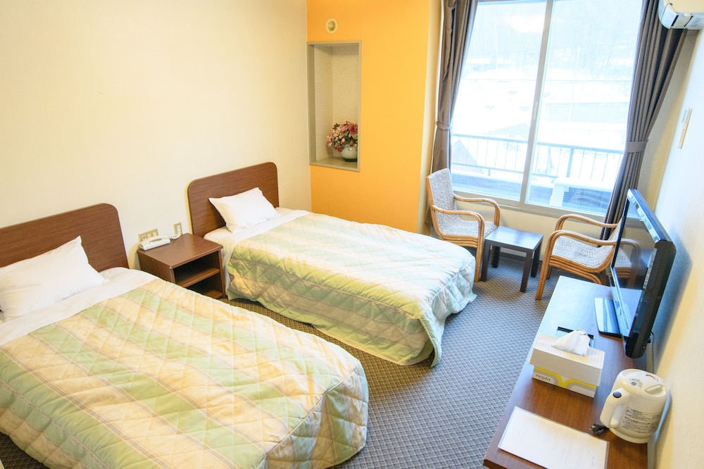 Basic Twin Room(Electronic Cigarette OK)