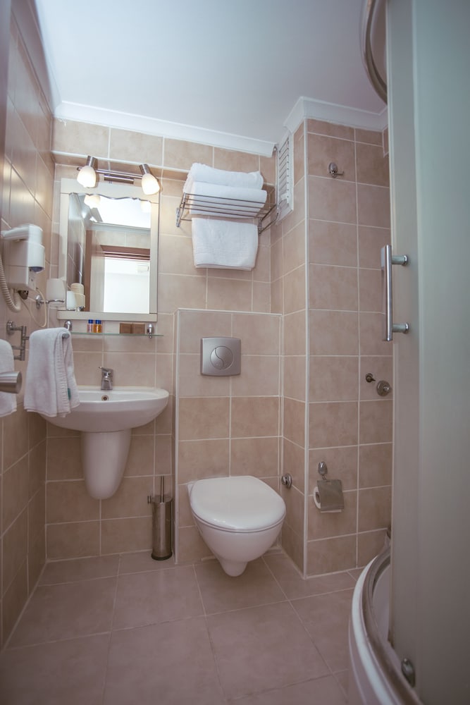 Deluxe Double or Twin Room, Sea View photo 3