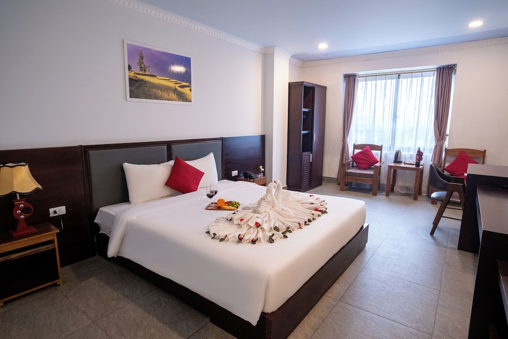 Basic Double Room, City View