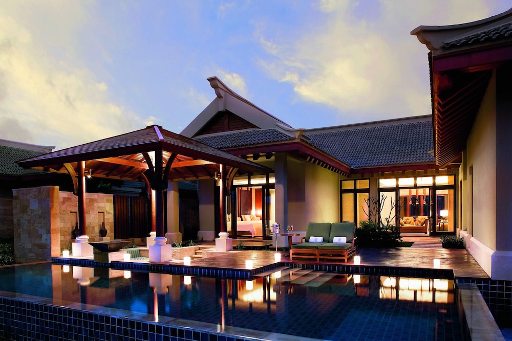 2BR Ocean Front Villa photo 2