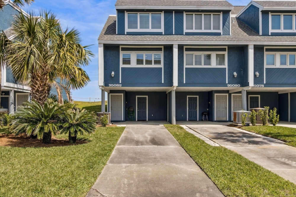 Townhome, 2 Bedrooms