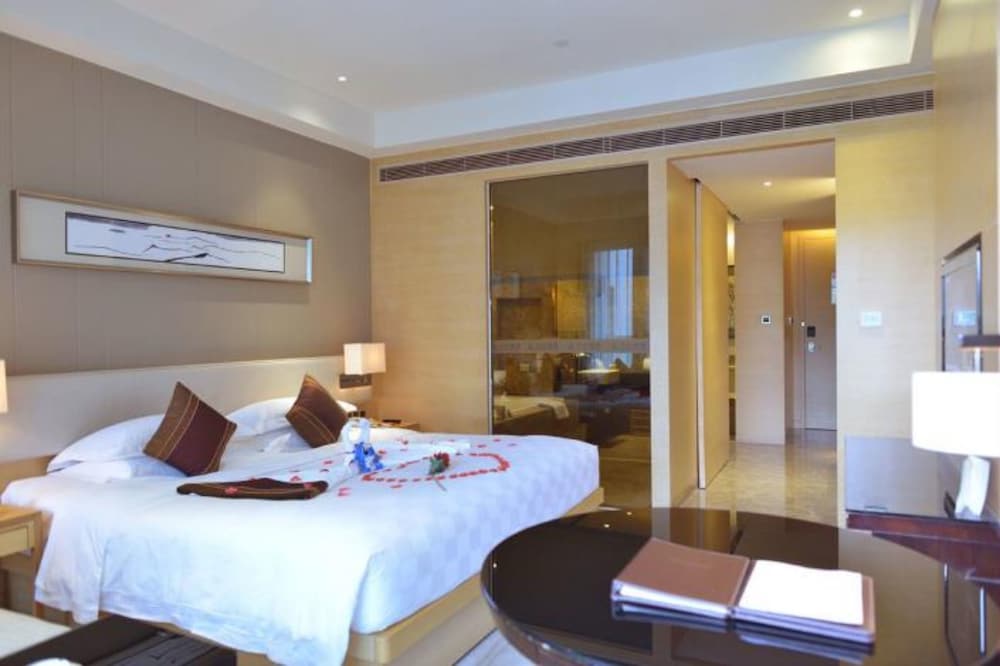 Deluxe Double or Twin Room, River View photo 2