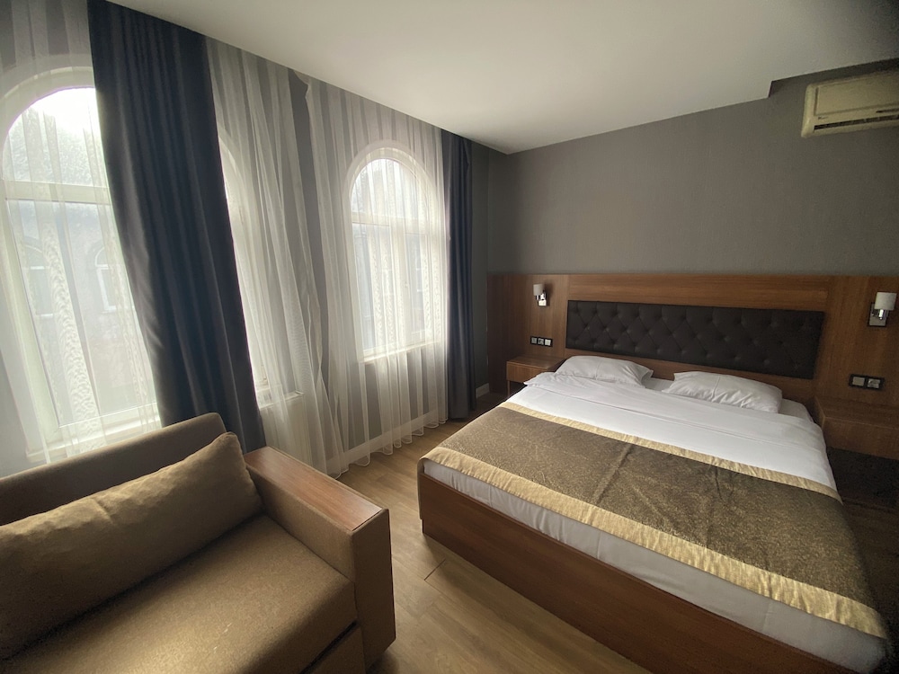 Deluxe Double Room, City View photo 3