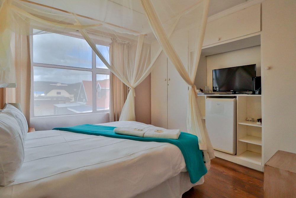 Family Double or Twin Room, 2 Bedrooms photo 2