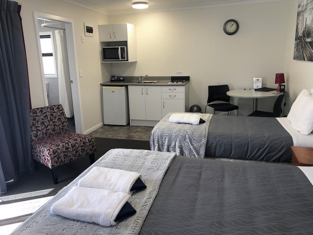Studio, Multiple Beds photo 3