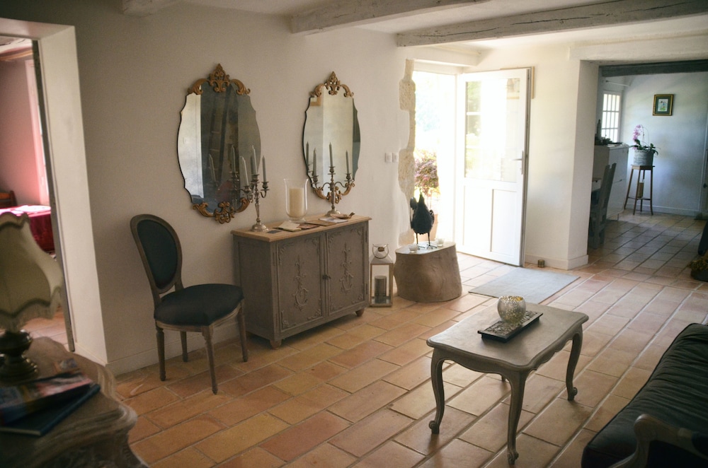 Standard Double Room, 1 Double Bed (Lourmarin) photo 2