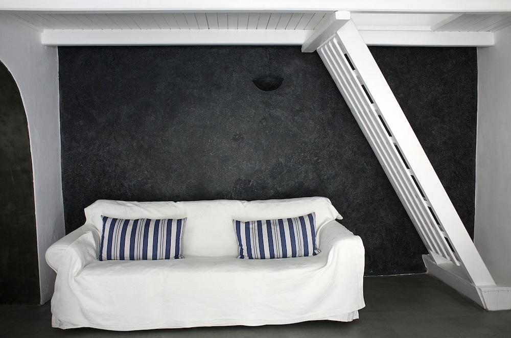Family Room, Sea View - Photo 9