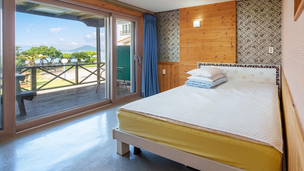 Basic Room, 1 Bedroom (1F 101, (33.06m²)) - Photo 1