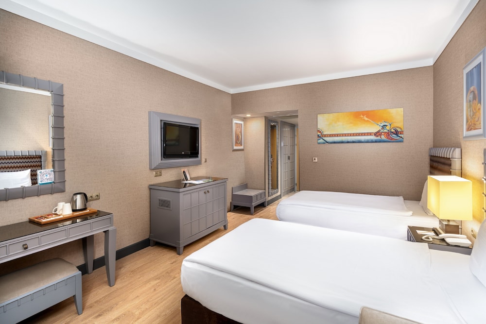 Accessible Room - Photo 2