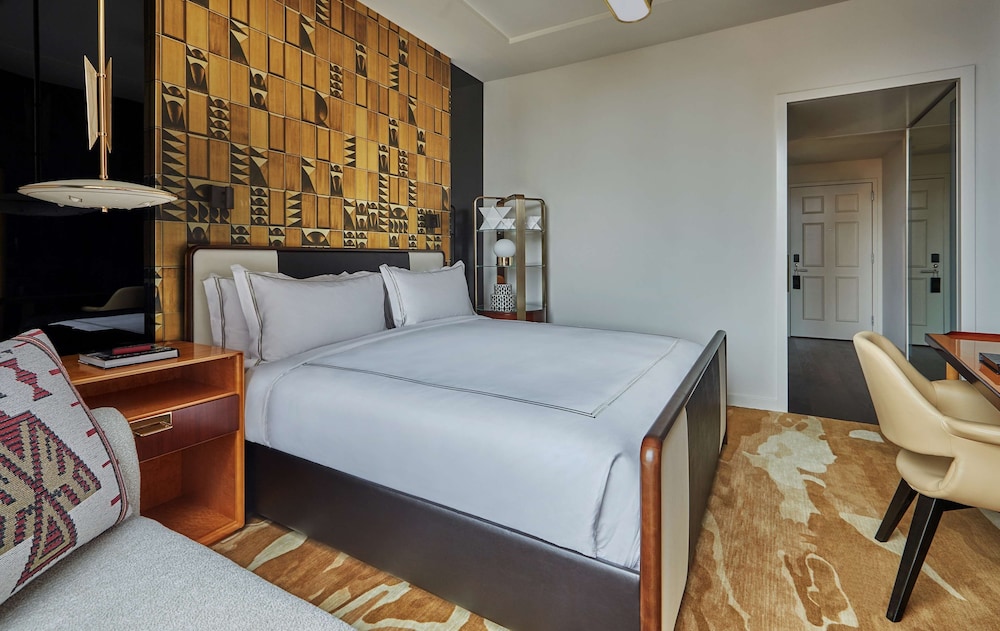 Superior Room, 1 King Bed, Accessible