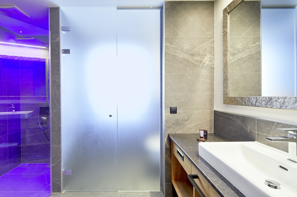 Family Suite, 2 Bedrooms, Mountain View (Lifestyle_ON POINT) photo 3