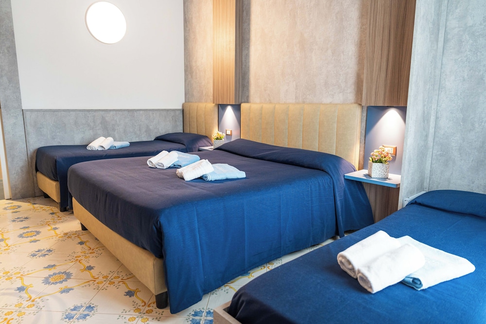 Classic Quadruple Room