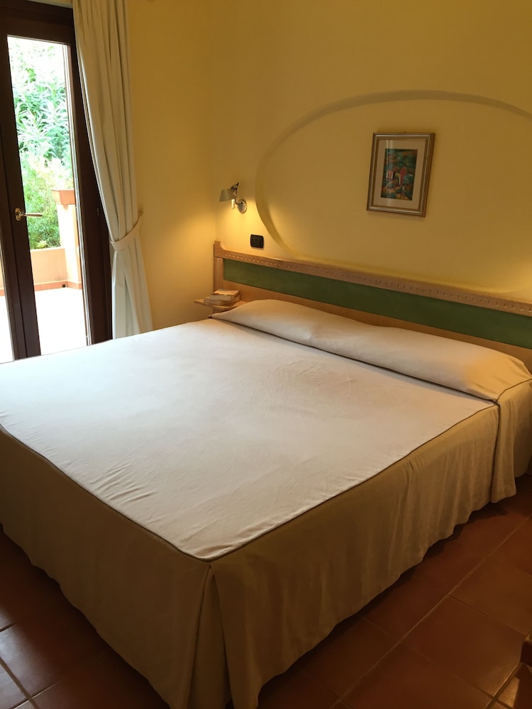 Economy Double Room - Photo 4