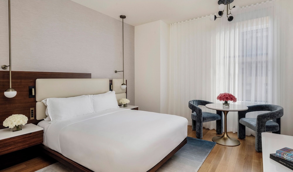 Deluxe Room, 1 Queen Bed