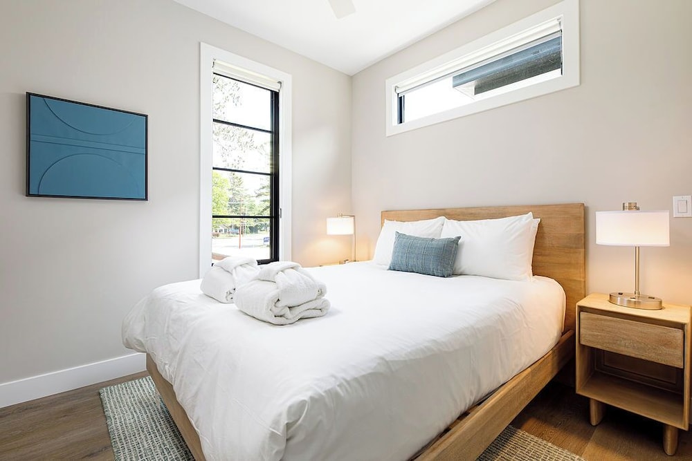 Hamilton Place | 305 B