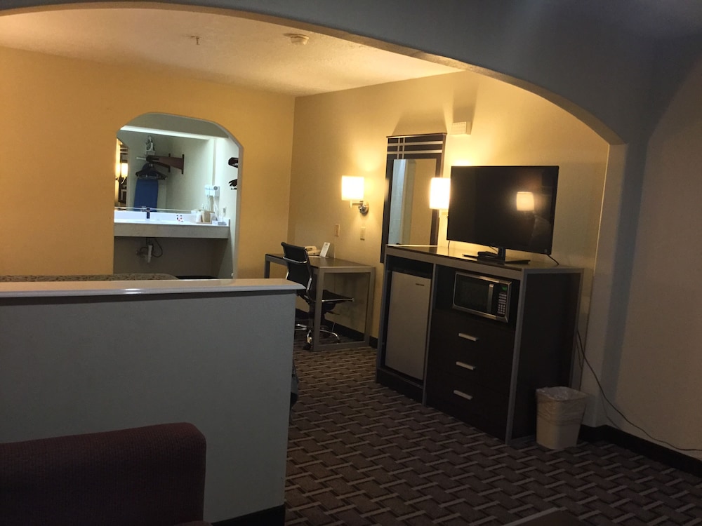 Days Inn & Suites by Wyndham Houston North - Spring, Foto 3