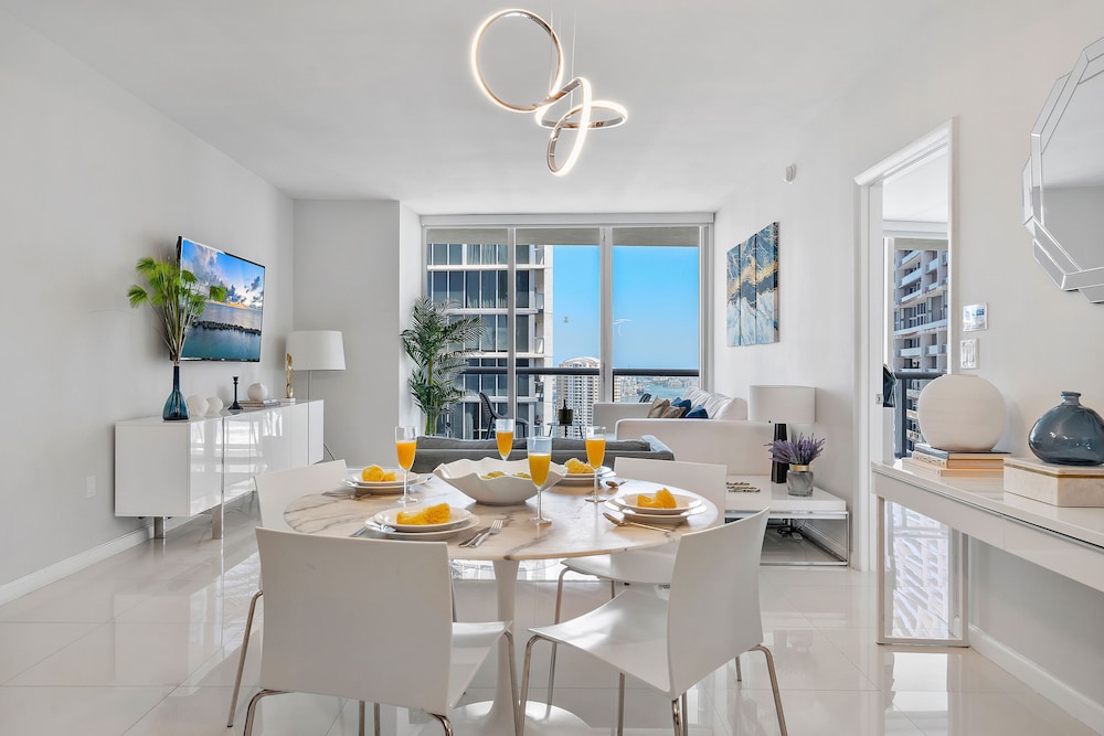 Comfort Apartment, 1 King Bed With Sofa Bed, Private Bathroom, Ocean View